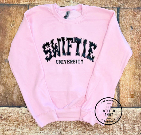 SWIFITE University Gildan Sweatshirt