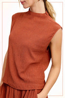 HCT7705-Stretchy Crinkled Fabric Sleeveless Top