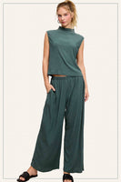 HCT7705-Stretchy Crinkled Fabric Sleeveless Top