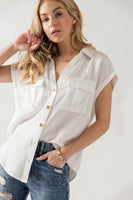 Short Sleeve Button Up Shirt With Pockets